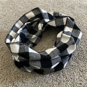 NWOT infinity scarf